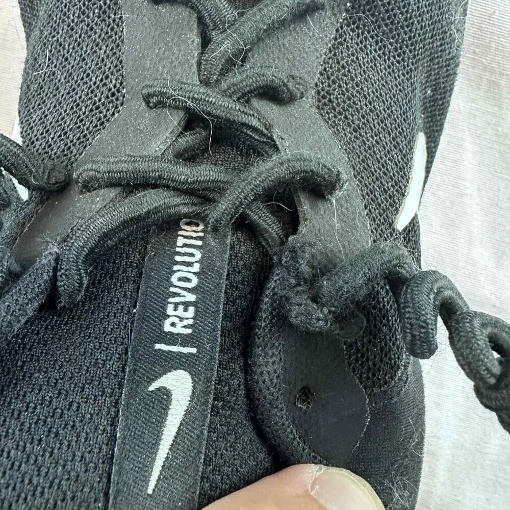 Nike Revolution 6 Women’s Running Shoes – Black/White –‎ Size 8W